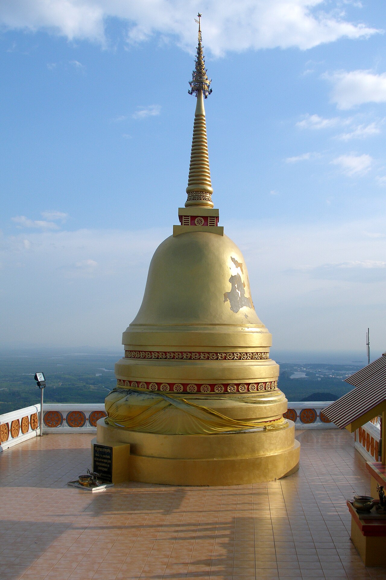 Tiger Cave Temple, Krabi — 1,237 Steps, Views & Tips