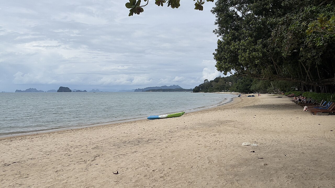 หาดทับแกก (Tubkaek) — หาดเงียบหรูใกล้อ่าวนาง สำหรับพักผ่อน