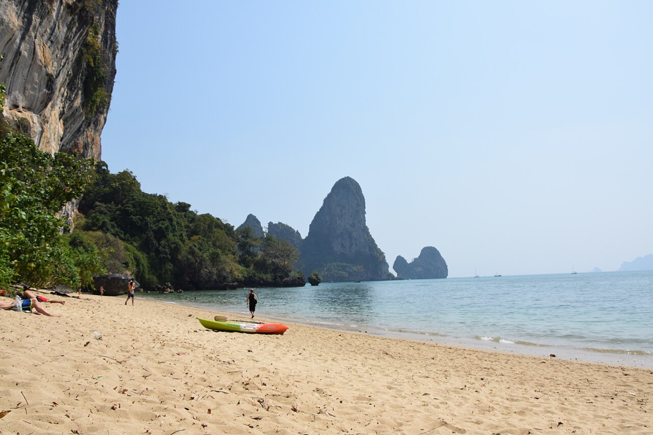 Renting a Car vs Tours in Krabi — What Works Best