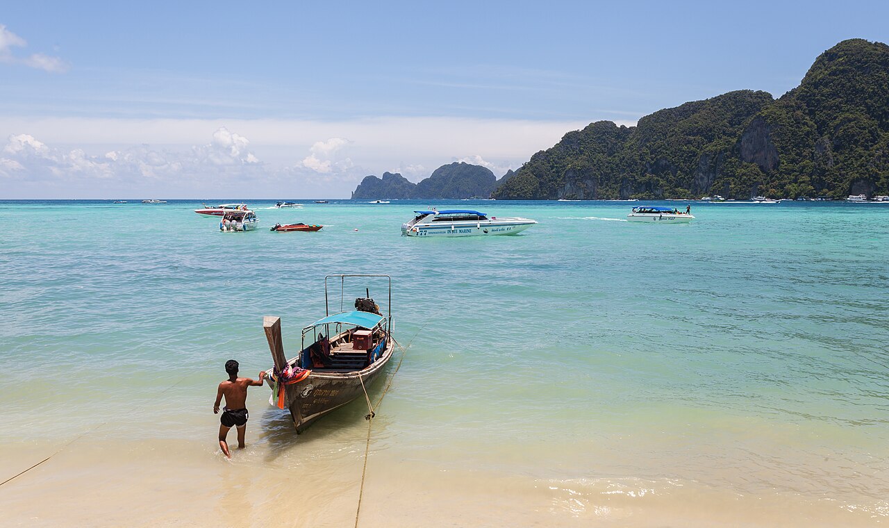 เกาะพีพีดอน — สถานที่ท่องเที่ยวสาธารณะ