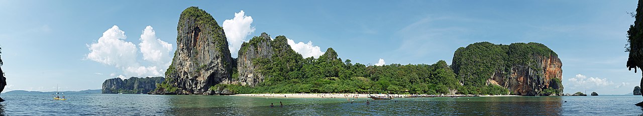 หาดพระนาง ไร่เลย์ — สถานที่ท่องเที่ยวสาธารณะ