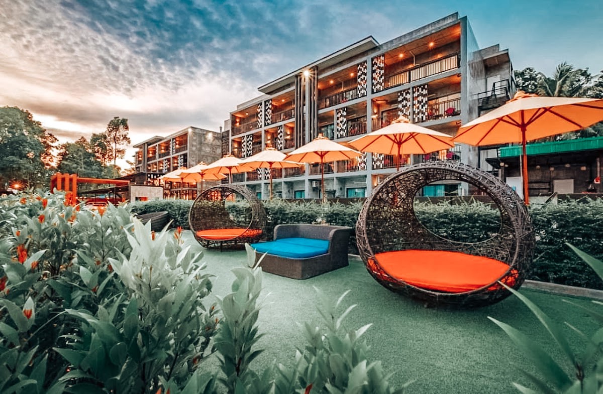Maneetel Krabi Beachfront