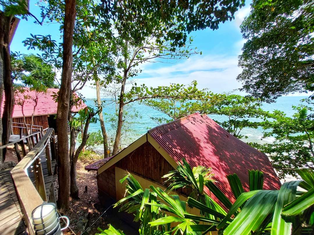 Jungle Hill Bungalows