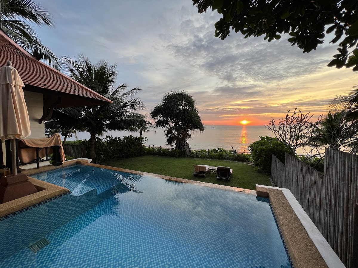 Rawi Warin Resort & Spa