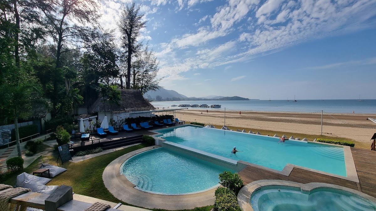 Twin Bay Resort- SHA Extra Plus