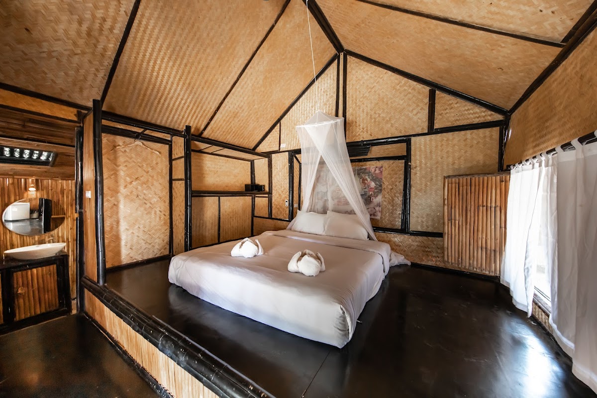 ECO LANTA HIDEAWAY BEACH RESORT