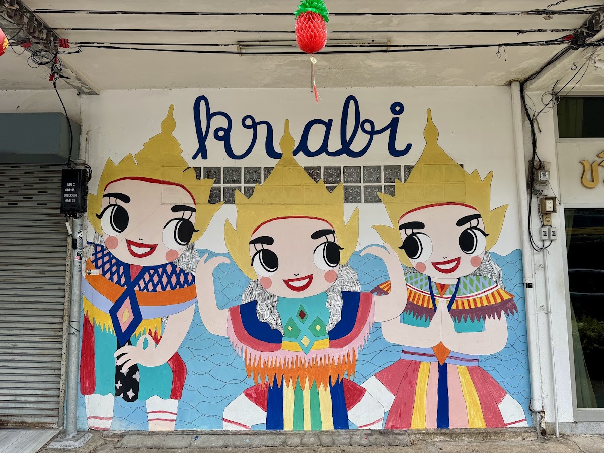 Krabi Street Art : 3 Little Manorah