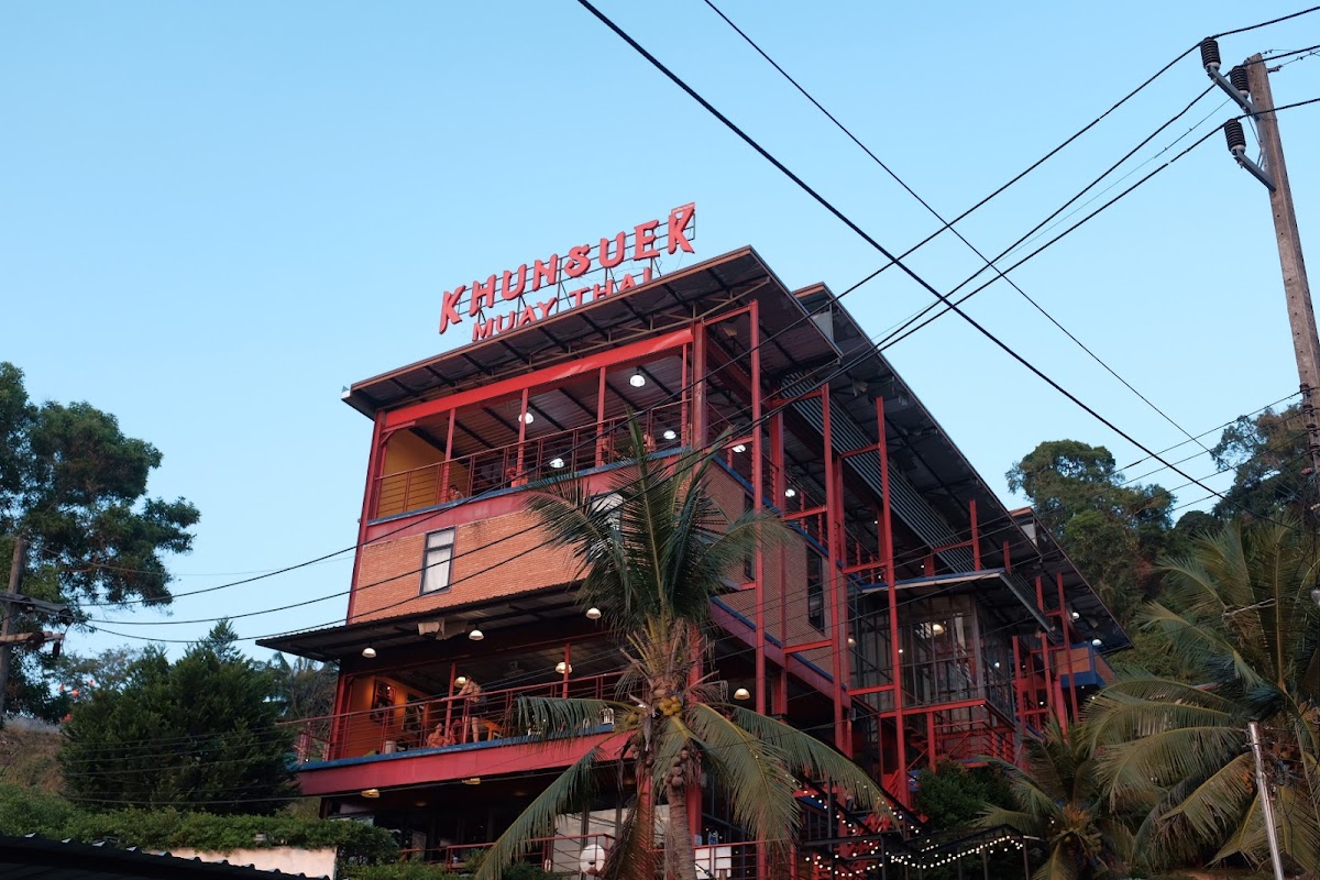 Khun Suek Muay Thai
