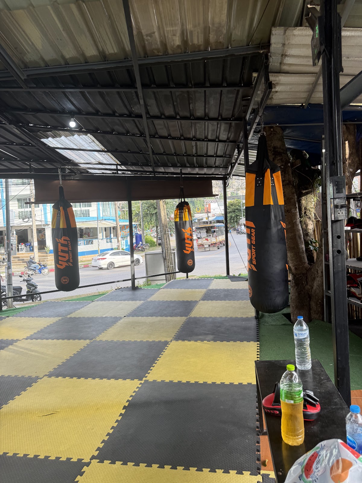 KNOCKOUT MUAYTHAI GYM AONANG