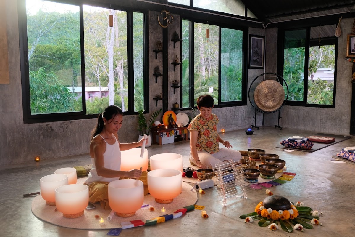 Tree D Yoga Aonang