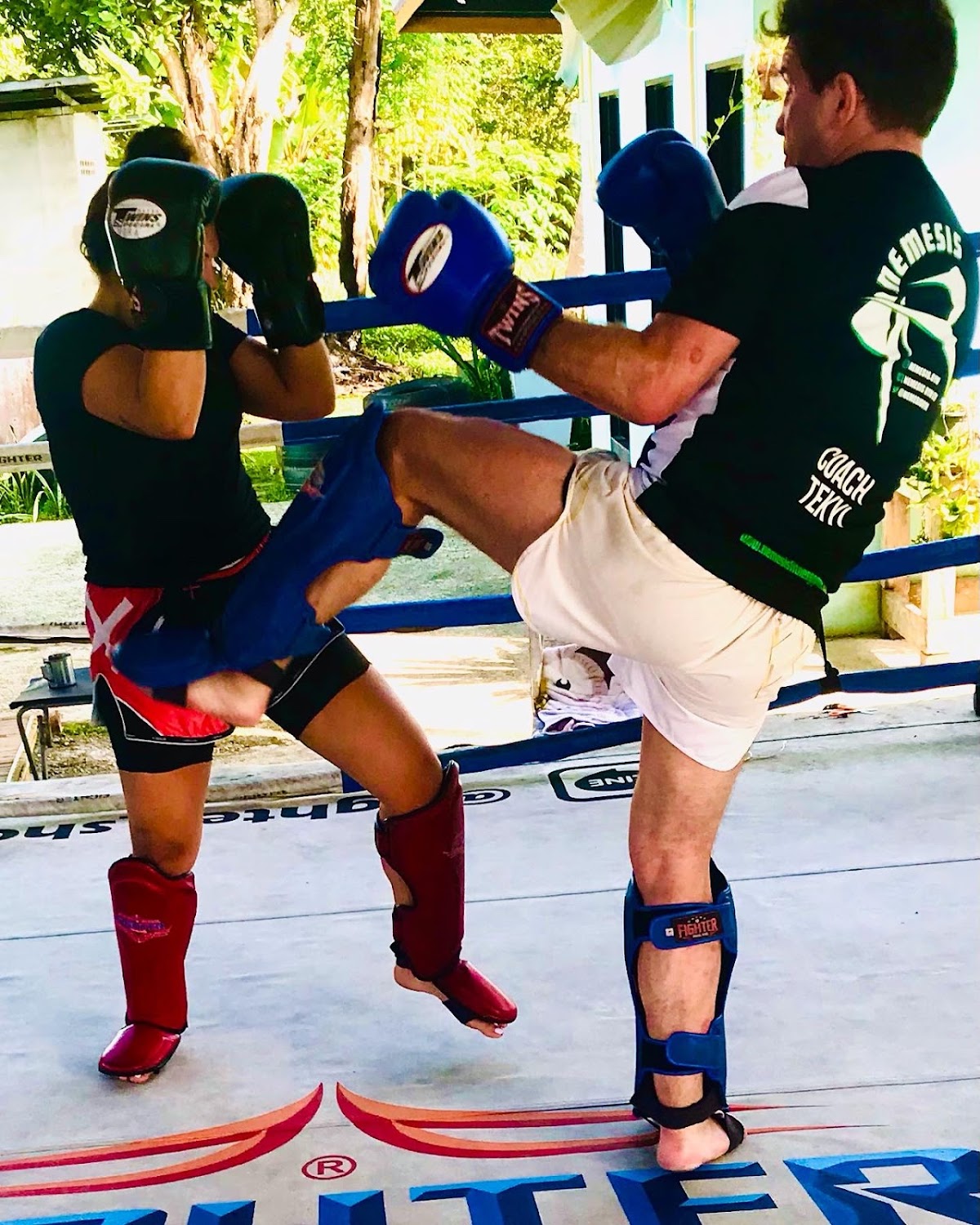 White Shark Chalamkhow Muay Thai