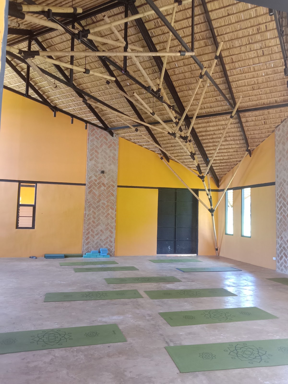 Ashtanga Vinyasa Yoga Krabi By Kru.sa
